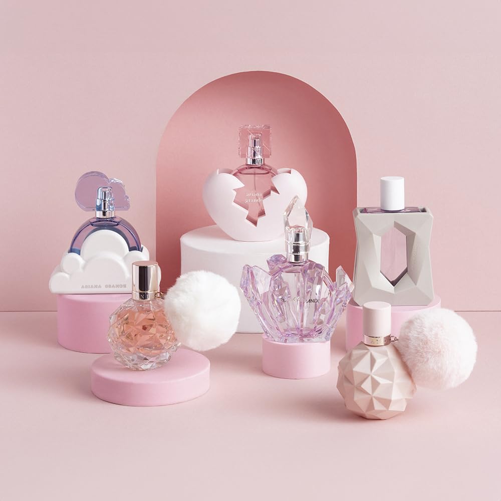 Ariana Grande God is a Woman Eau de Parfum, Parfum Musqué Fruité, Notes d'Iris, Poire, Vanille, Bois de Cèdre, Parfum Femme