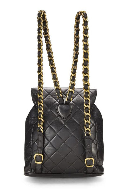 CHANEL, Mochila clásica 'CC' de piel de cordero acolchada negra Pre-Loved, Mediana, Negro