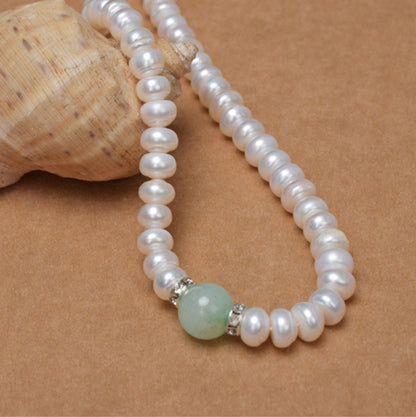 Collier de perles rondes blanches naturelles