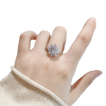 Bague pour femme en moissanite et fleur de soleil