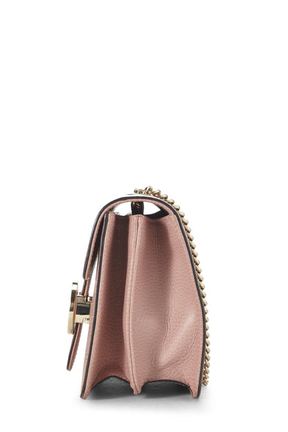 Gucci, petit sac à bandoulière entrelacé en cuir rose d'occasion, rose