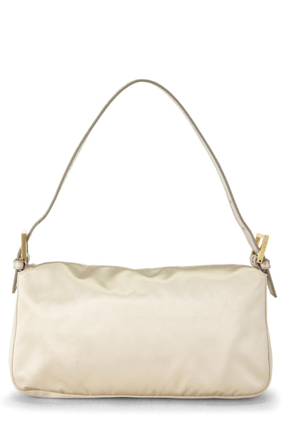 Fendi, Baguette en satin beige d'occasion, blanche