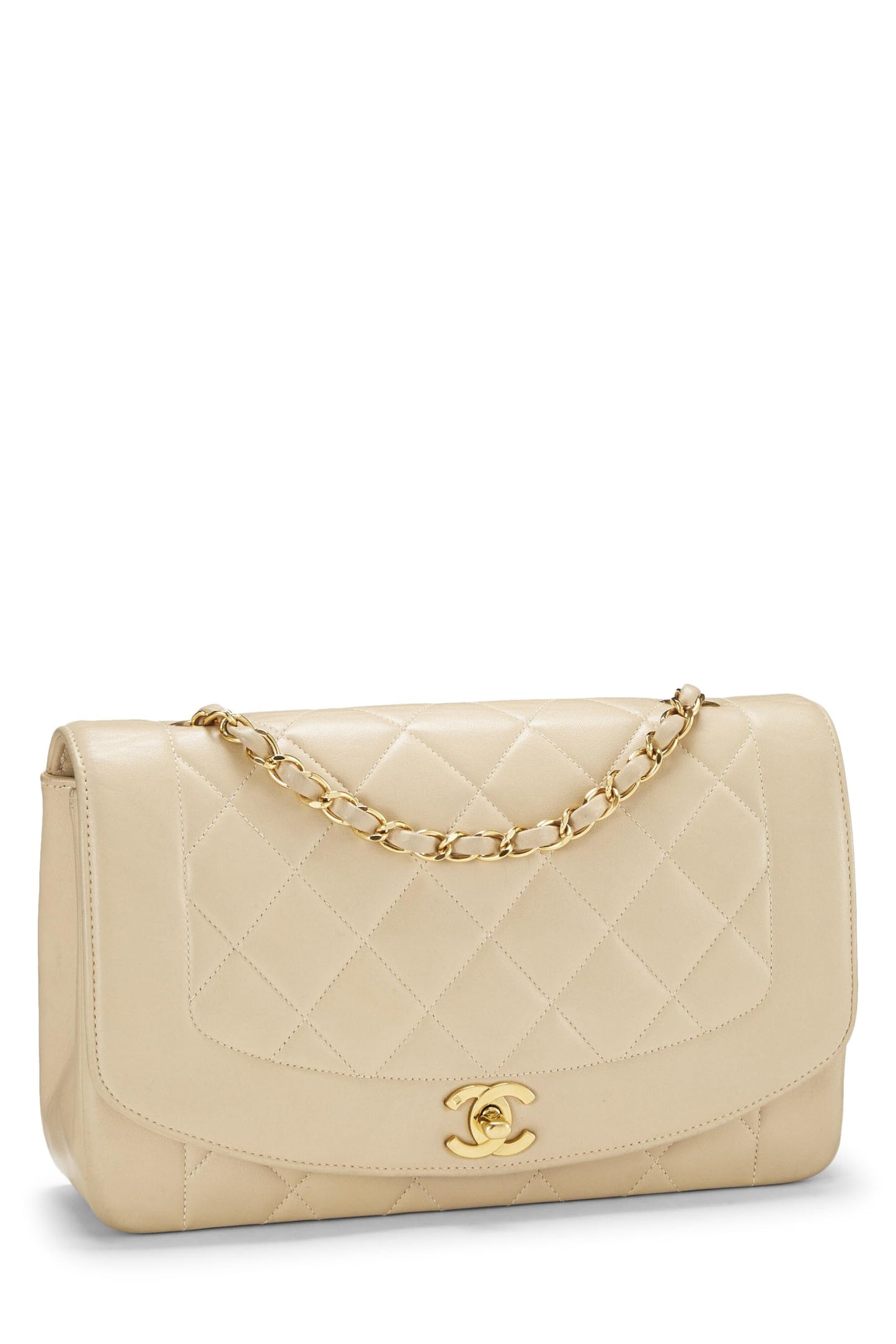 Chanel, Sac à rabat Diana Medium en cuir d'agneau matelassé beige d'occasion, beige