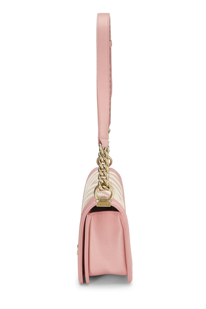 Chanel, sac Boy tissé rose et blanc de taille moyenne, rose