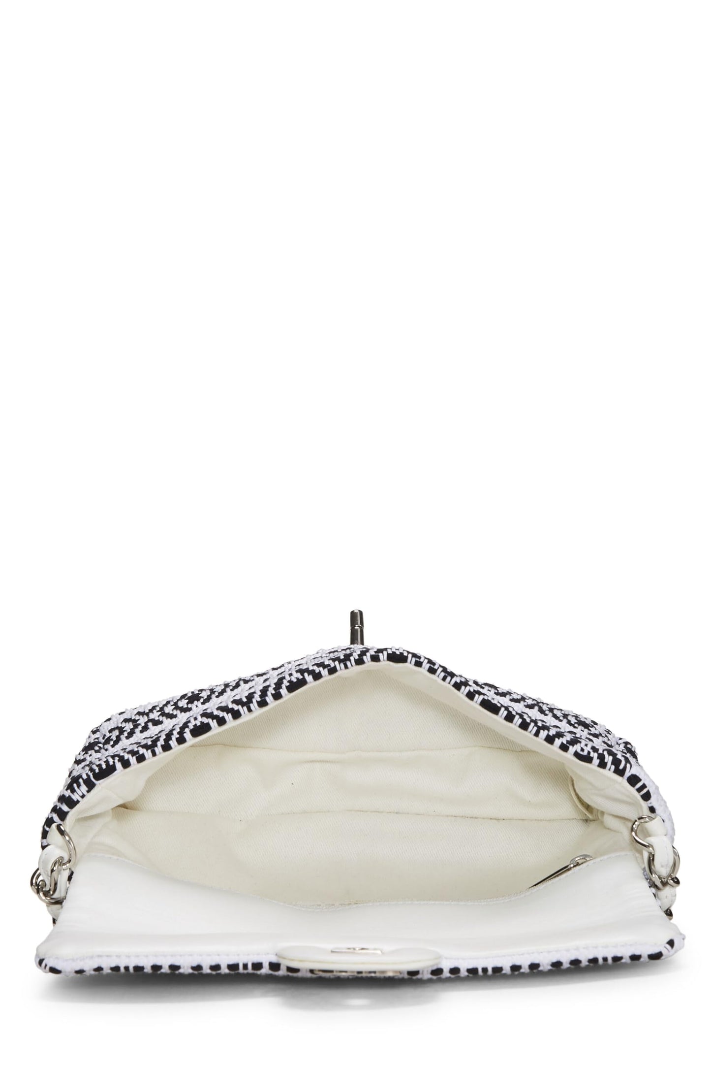 Chanel, sac à rabat moyen tissé blanc d'occasion, blanc