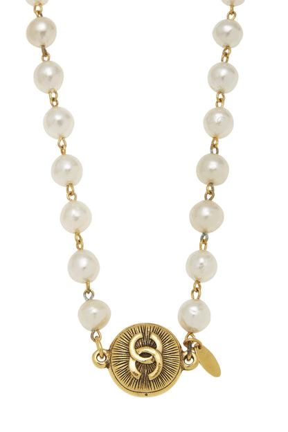 Chanel, collier Sunburst « CC » en or et fausses perles d'occasion, or