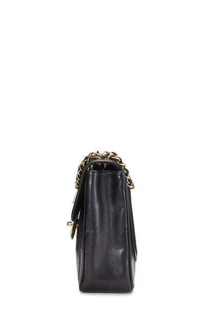 Chanel, Jumbo demi-rabat vertical en cuir d'agneau noir d'occasion, noir