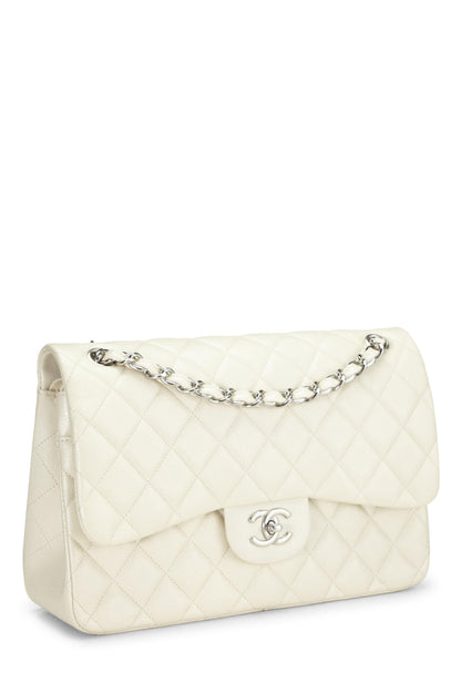 Chanel, Pre-Loved White Quilted Caviar New Classic Double Flap Jumbo, White