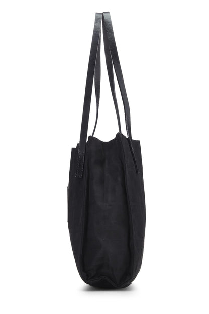 Fendi, sac fourre-tout en nylon noir Zucca, petit modèle, d'occasion, noir