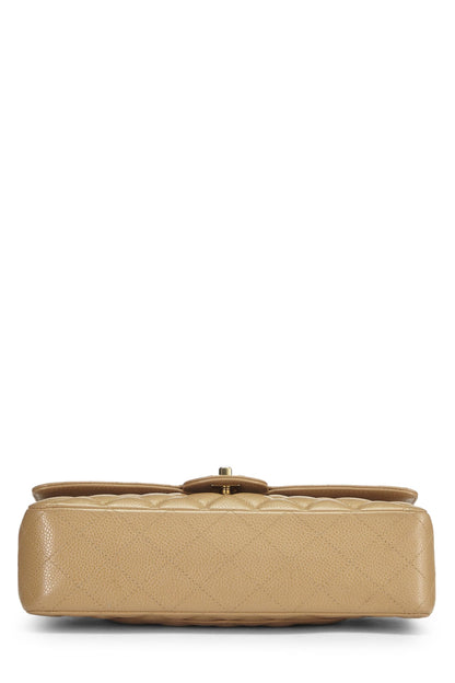 Chanel, sac à rabat double classique matelassé beige caviar d'occasion, taille M, beige