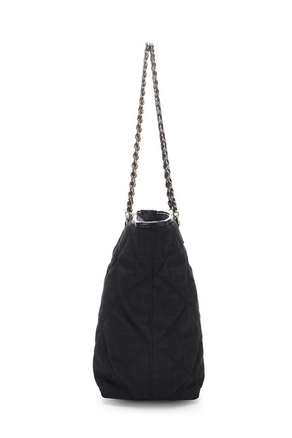 Fendi, sac fourre-tout en toile matelassée noire d'occasion, noir