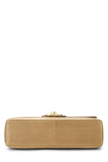 Chanel, Jumbo demi-rabat horizontal en cuir d'agneau beige d'occasion, beige