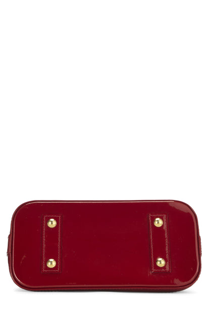 Louis Vuitton, Vernis Alma BB Cerise Monogram d'occasion, Rouge