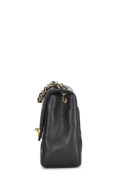 Chanel, Mini sac à rabat matelassé noir caviar d'occasion, noir