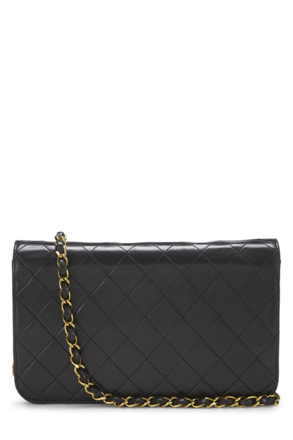 Chanel, Petit sac à rabat en cuir d'agneau matelassé noir d'occasion, noir