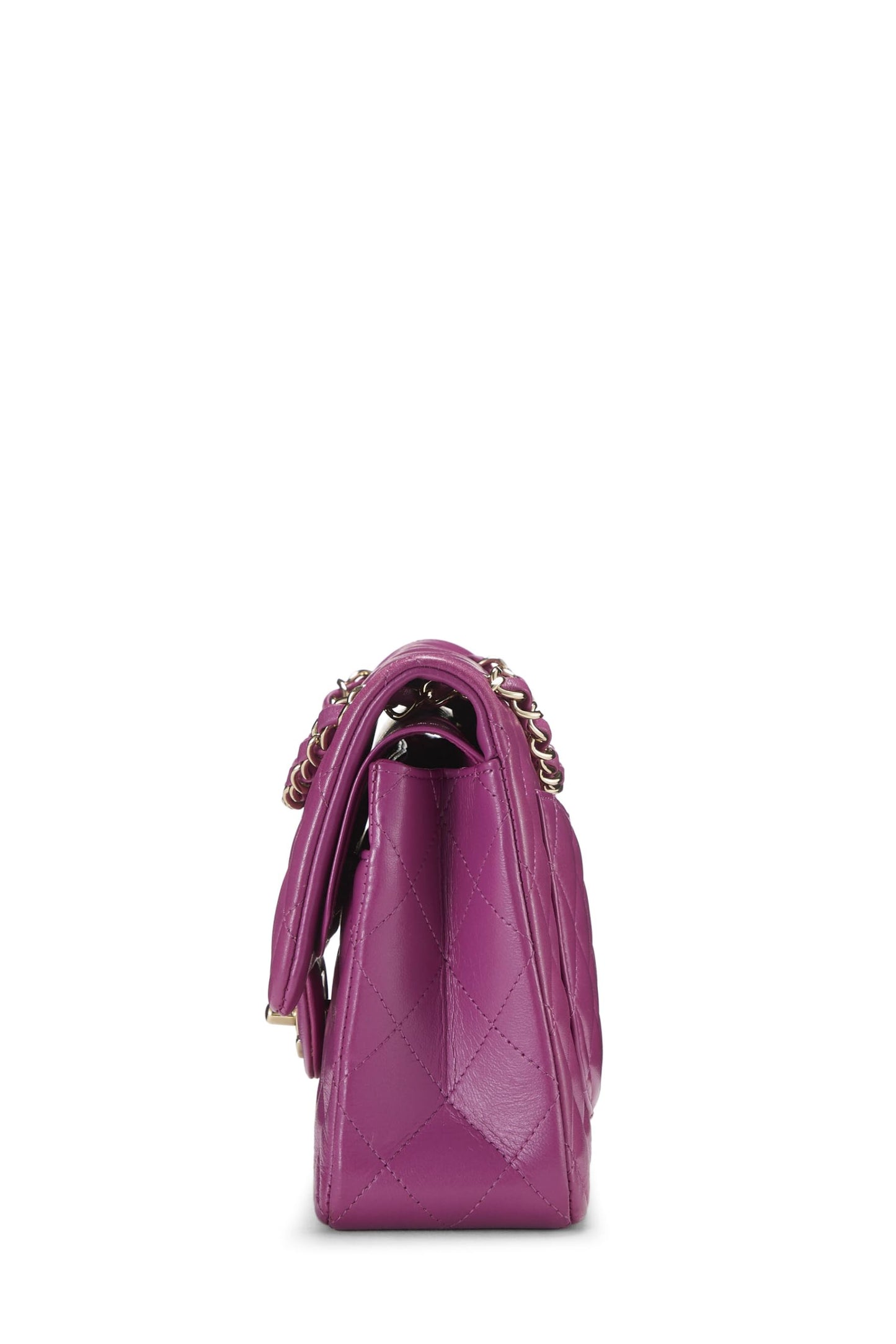 Chanel, Petit sac à rabat classique en cuir d'agneau matelassé violet d'occasion, violet