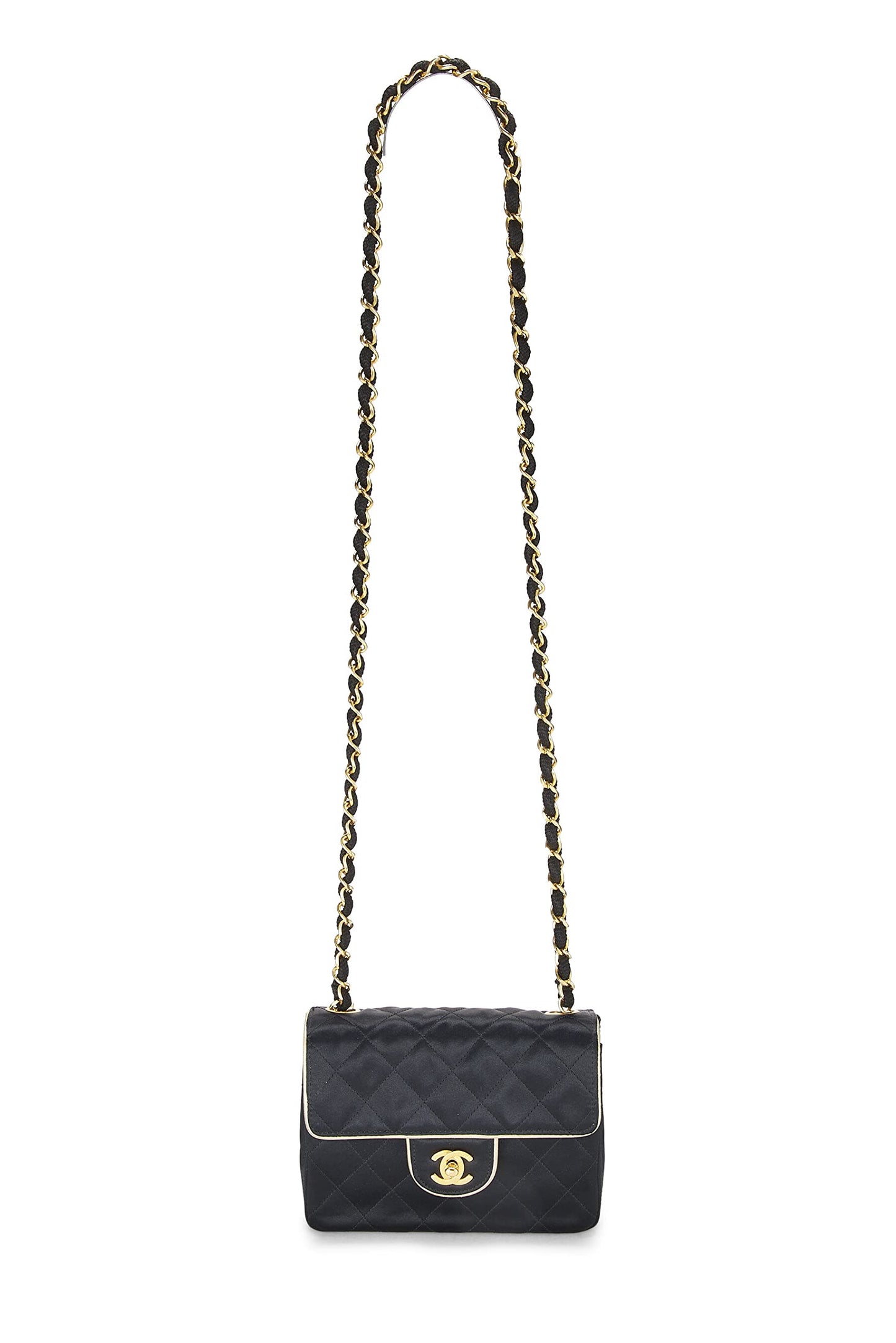 Chanel, Mini sac à rabat à demi-patte en satin matelassé noir d'occasion, noir