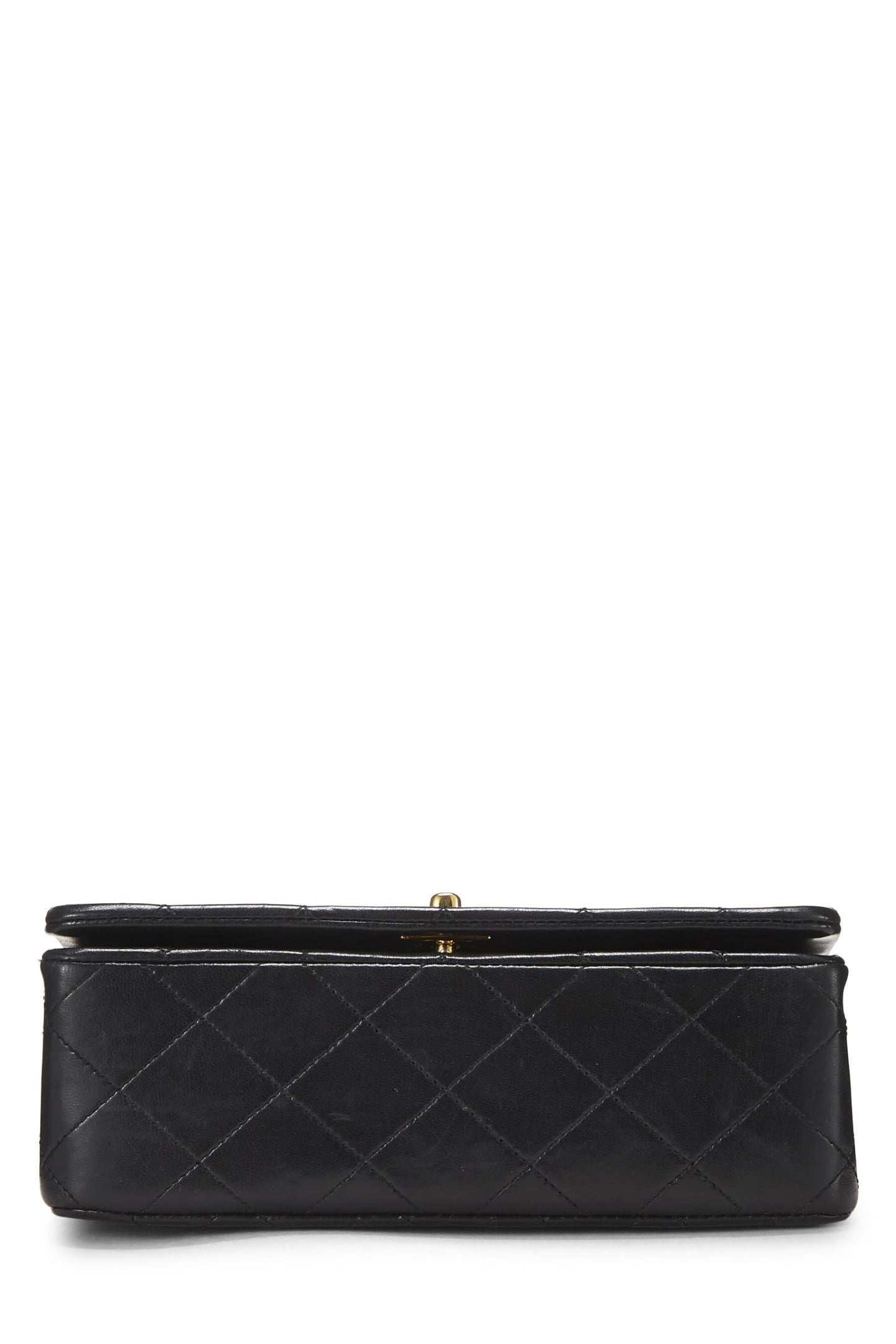 Chanel, Mini mini con solapa completa de piel de cordero acolchada en negro Pre-Loved, Negro