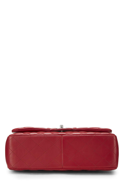 Chanel, Piel de cordero acolchada roja Pre-Loved New Classic Jumbo con doble solapa, Rojo