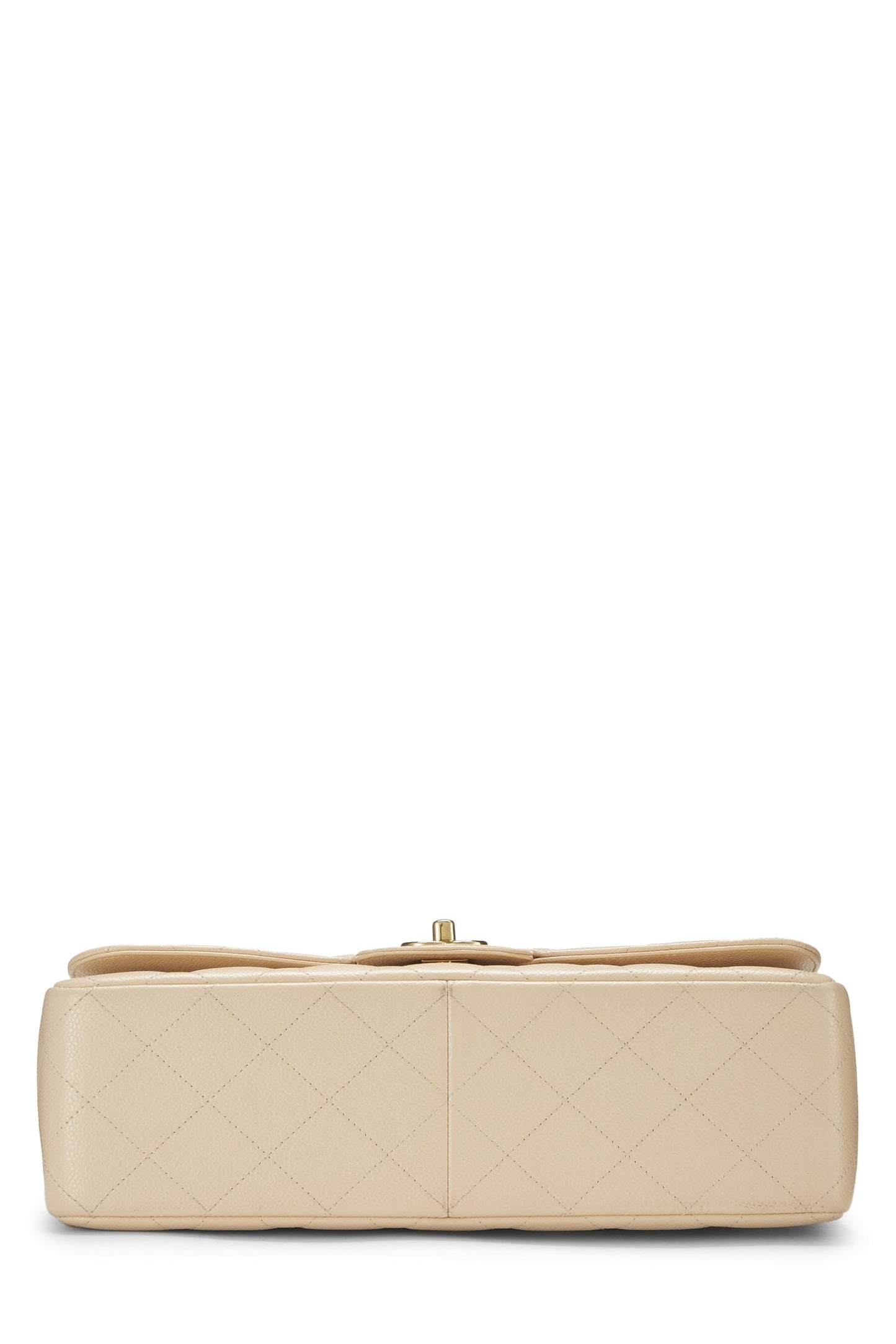 Chanel, sac à main jumbo à double rabat matelassé beige caviar, neuf et d'occasion, beige