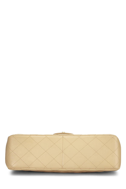 Chanel, Pre-Loved Beige Quilted Caviar New Classic Double Flap Jumbo, Beige