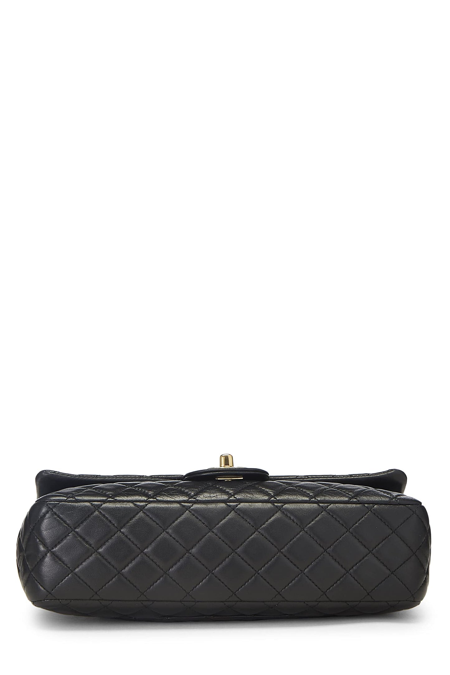 Chanel, sac Valentine à rabat simple de taille moyenne en cuir d'agneau matelassé noir d'occasion, noir