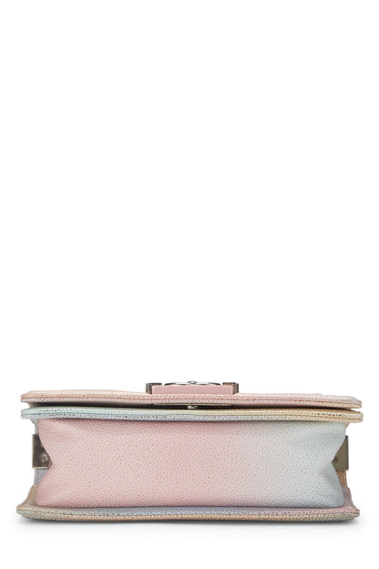 Chanel, sac à main Caviar Boy matelassé Rainbow Small, rose