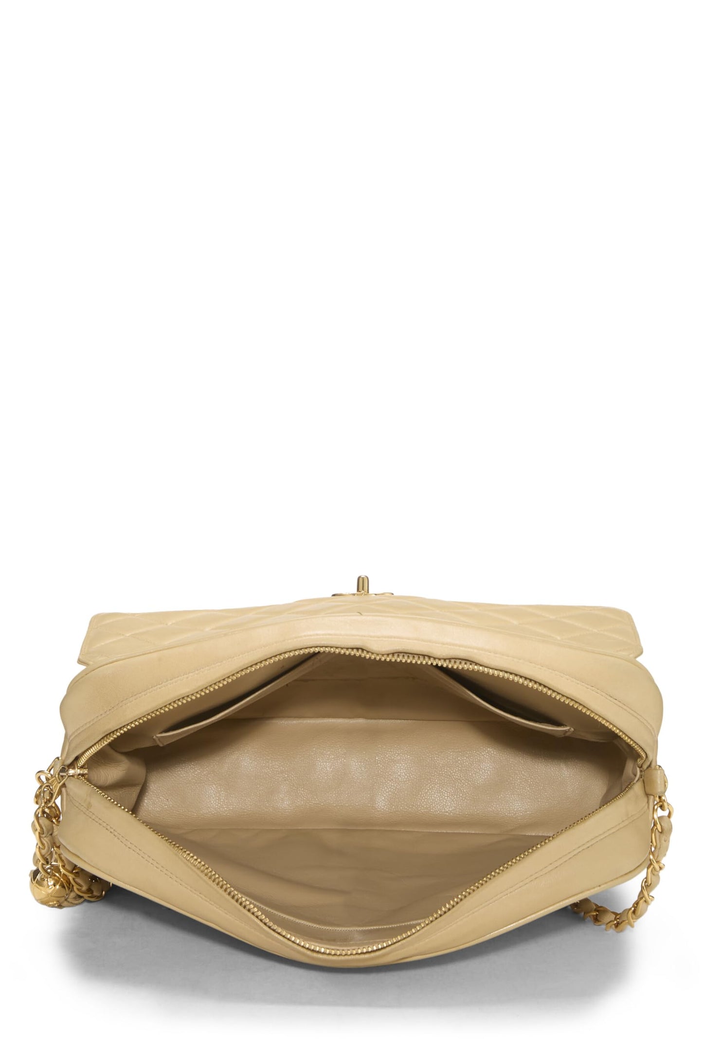 Chanel, sac à main de poche en cuir d'agneau matelassé beige, grand modèle, beige