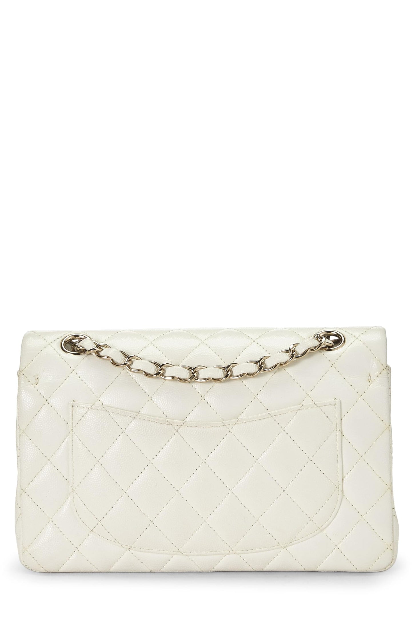 Chanel, petit sac à rabat classique matelassé en caviar blanc d'occasion, blanc