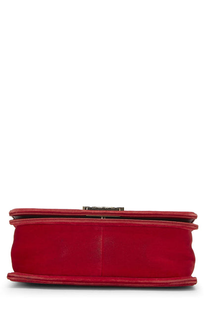 Chanel, sac Boy en velours tartan rouge Paris-Edimbourg d'occasion de taille moyenne, rouge