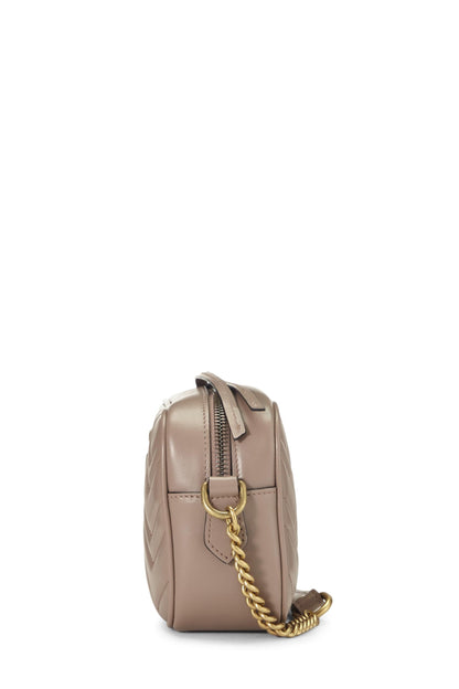 Gucci, sac à bandoulière GG Marmont en cuir rose d'occasion, petit modèle, rose