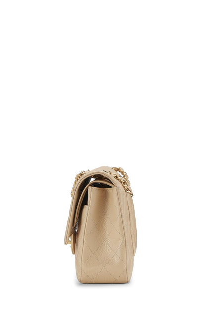 Chanel, sac à rabat double classique matelassé beige caviar d'occasion, taille M, beige