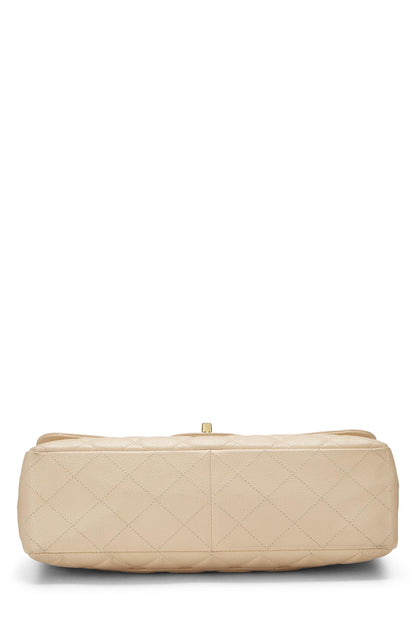 Chanel, sac à rabat jumbo matelassé beige caviar neuf classique d'occasion, beige