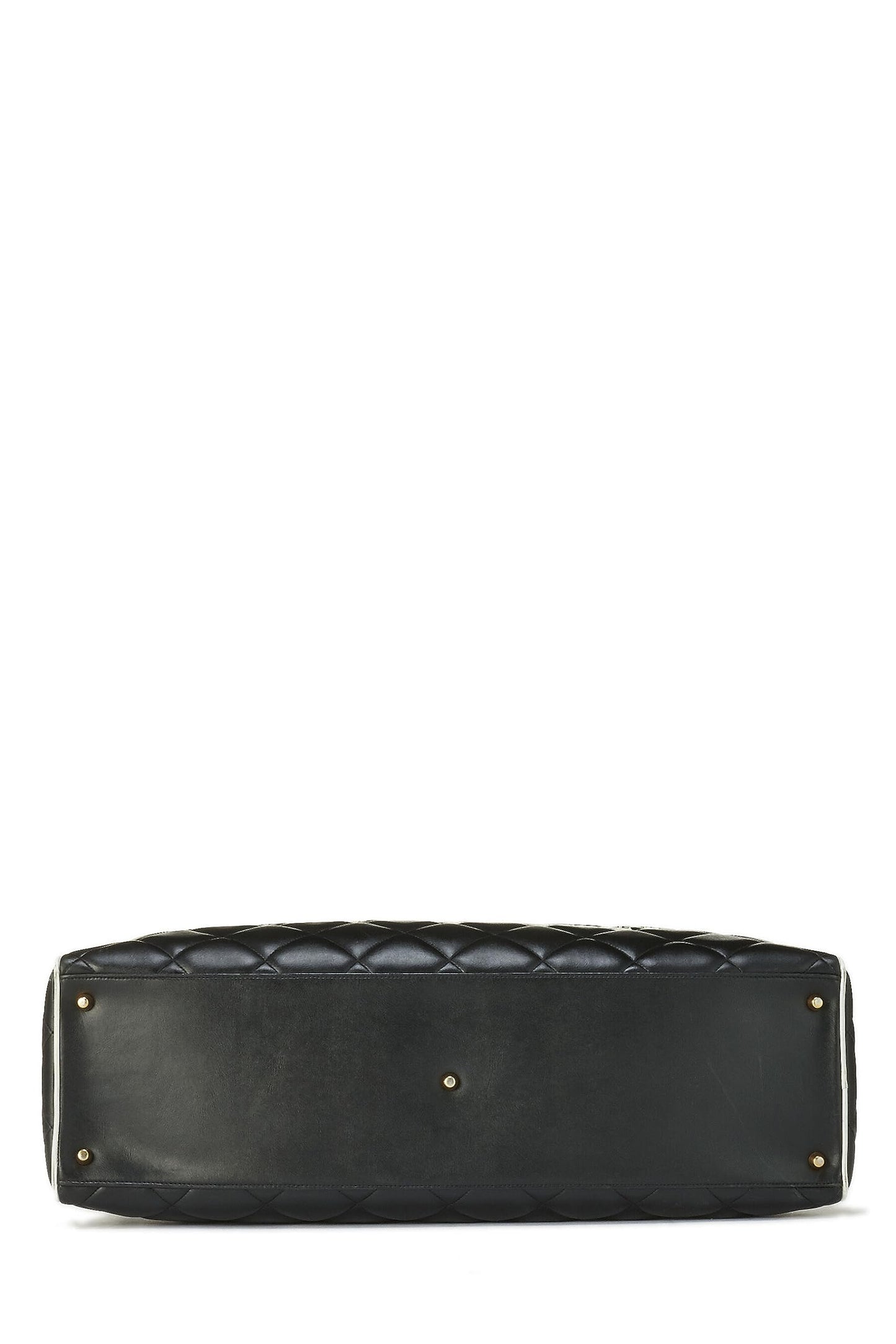 Chanel, Grand sac bowling en cuir de veau matelassé noir d'occasion, noir