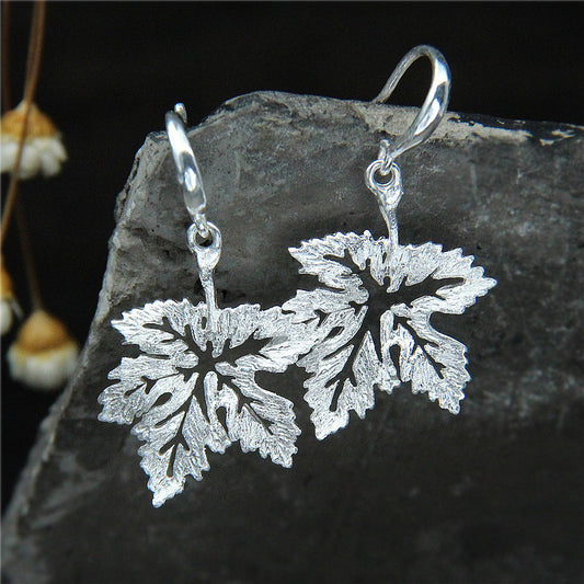 S925 vegan silver simple earrings femininity maple leaf