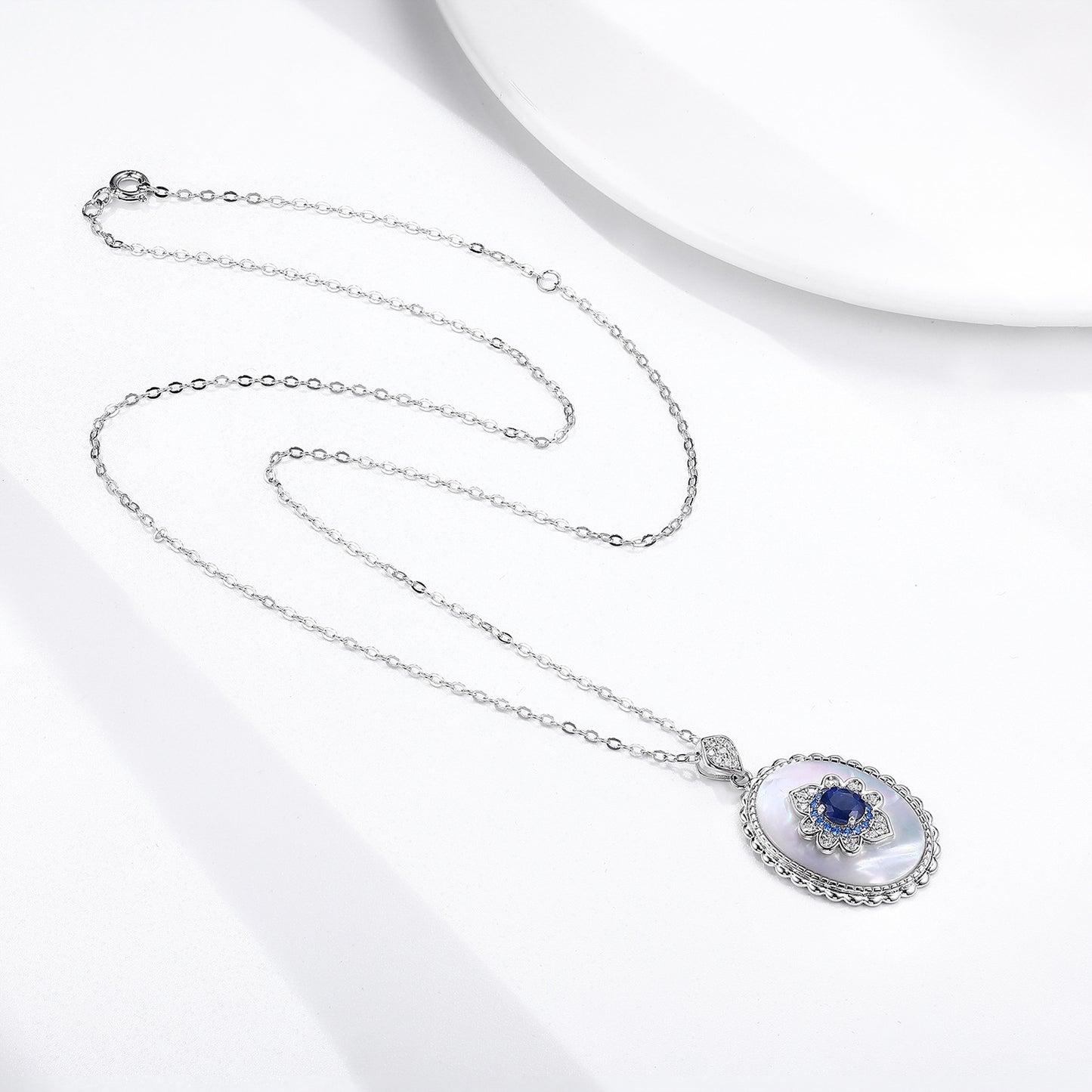 Sterling Silver Inlaid Light Luxury Natural Sapphire Pendant Necklace