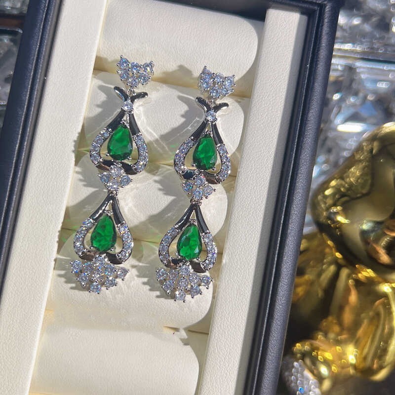 Accesorios para vestido de noche con circonitas verdes, collar y pendientes