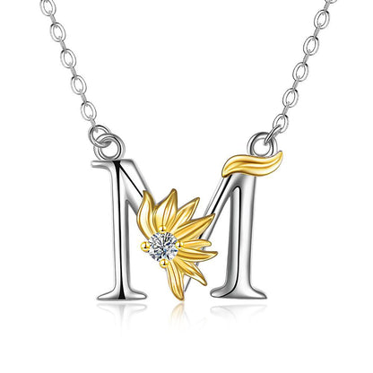 Collar con colgante con nombre y letra A del alfabeto inicial en plata de ley con girasol