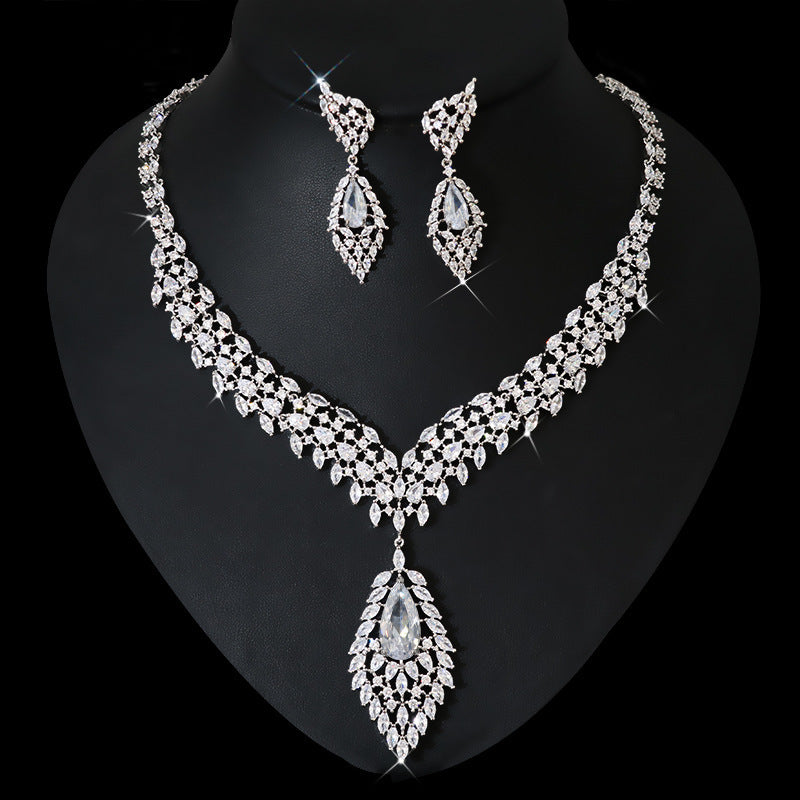 Women's Temperament Fashion Zircon Wings Earrings Necklace Set