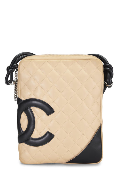 Chanel, sac à bandoulière Cambon Ligne en cuir de veau matelassé beige, grand modèle, beige