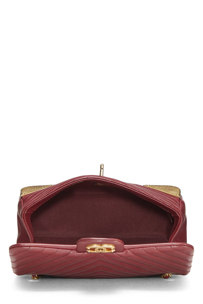 Chanel, Pre-Loved Paris-Cosmopolite Red Chevron Lambskin Rock the Corner Flap Bag Small, Red