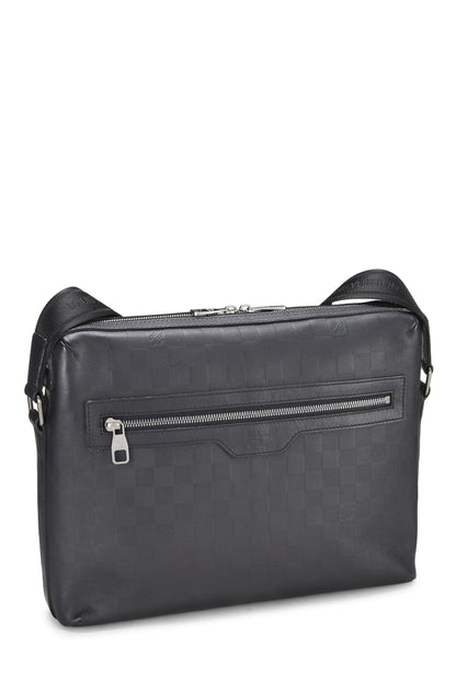 Louis Vuitton, Pre-Loved Damier Infini Calypso MM negro, Negro