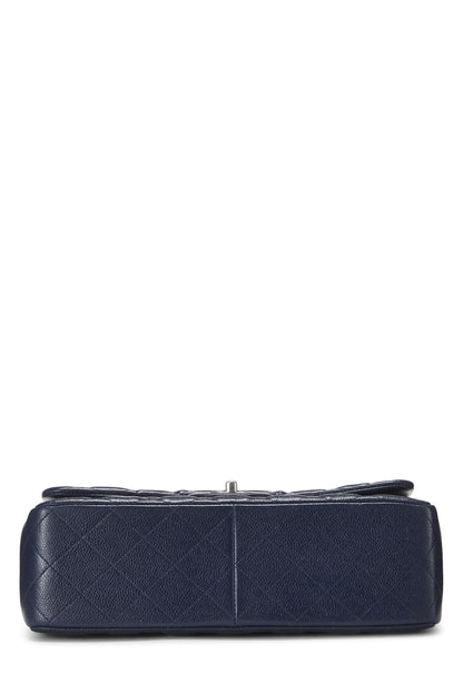 Chanel, Pre-Loved Navy Caviar acolchado New Classic Jumbo con doble solapa, Azul marino