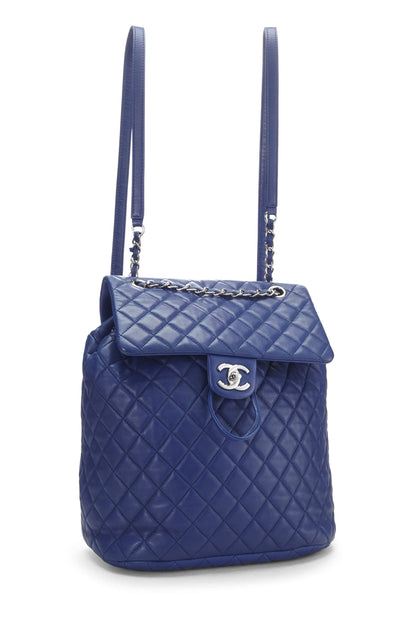 Chanel, Mochila pequeña Urban Spirit de piel de cordero acolchada azul Pre-Loved, Azul marino