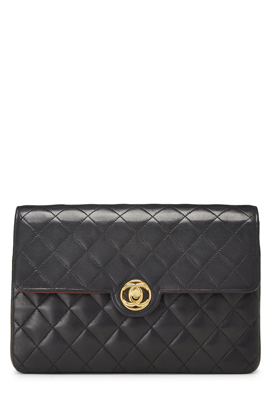 Chanel, Media solapa con cierre circular de piel de cordero acolchada negra Pre-Loved, Negro