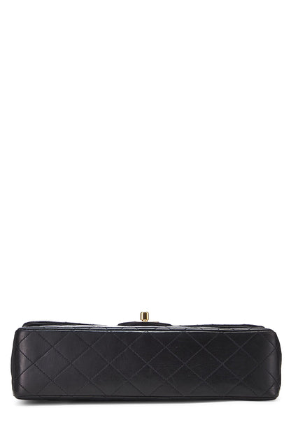 Chanel, sac double en cuir d'agneau matelassé noir d'occasion, noir