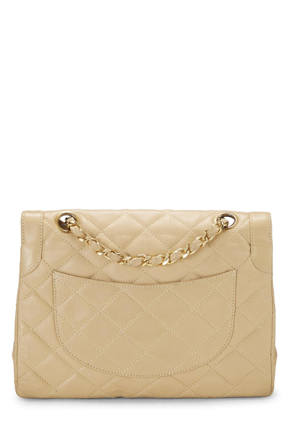 Chanel, Pre-Loved Paris Limited Doble Solapa Pequeña De Piel De Cordero Acolchada Beige, Beige