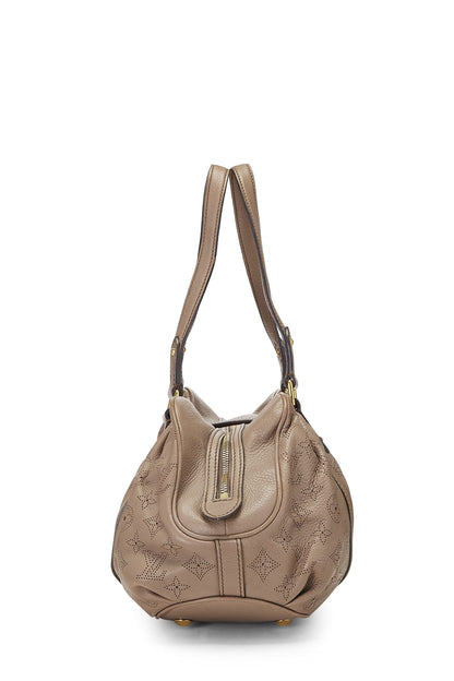 Louis Vuitton, Lunar PM en cuir Mahina Monogram Gris Pearl d'occasion, beige