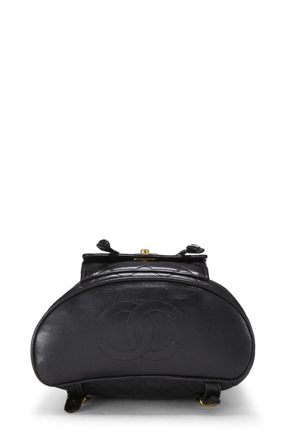 Chanel, Mochila clásica mediana 'CC' de piel de cordero acolchada negra Pre-Loved, Negro