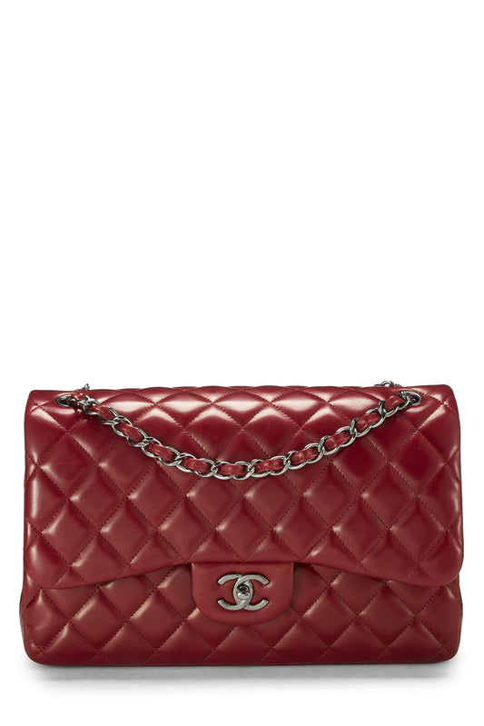 Chanel, Piel de cordero acolchada roja Pre-Loved New Classic Jumbo con doble solapa, Rojo